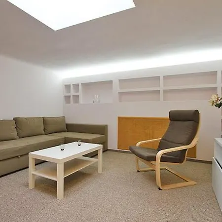 Prywatny Apartament Dla 6 Os - Plac Konstytucji 6 Apartment Warsaw